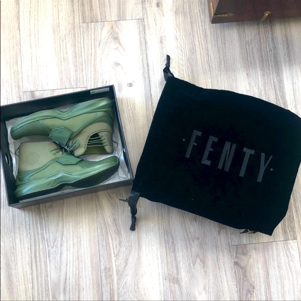 Fenty Puma by Rihanna Trainer Sneaker Green Size 9